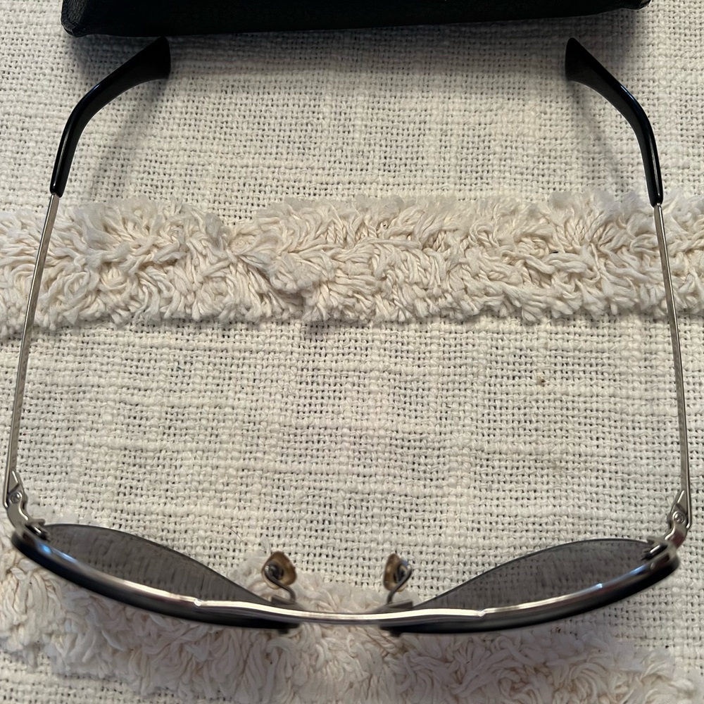 Ray-Ban Sunglasses - Picture 6 of 6